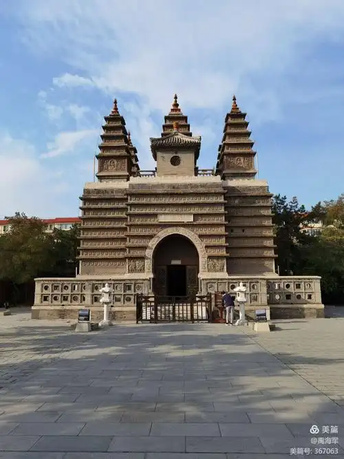内蒙古自治区呼和浩特市五塔寺旅游欣赏掠影