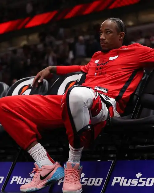 nba,詹姆斯,德罗赞,东契奇,nike,air jorda  「樱花」jb1 首次曝光!