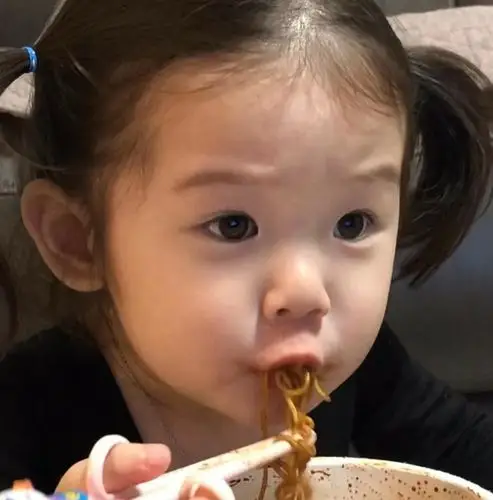 求类似这种小女孩可爱的头像