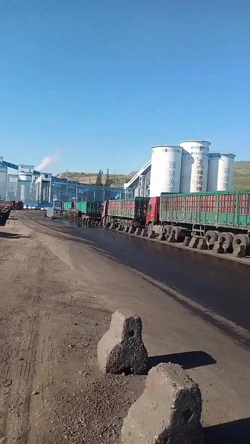 宁夏灵武梅花井煤矿,拉煤车真多啊,梅花井煤矿,深井机采水洗煤