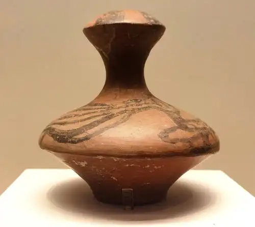 相结合,在原始艺术中达到了相当完美的境地,成为中国原始艺术创作的