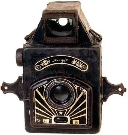 立体相机和国产紫荆山单反相机,上海58-1,等各种老式相机一百五十多部