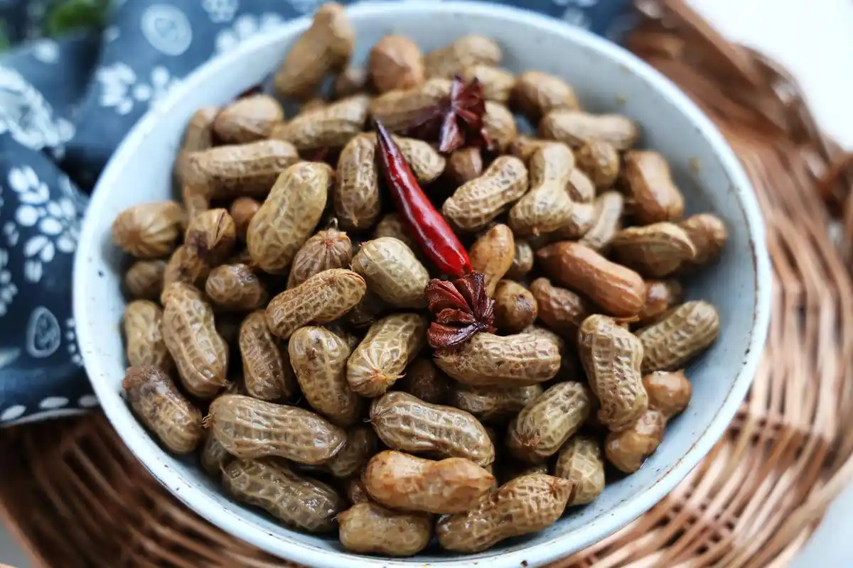 立秋之后,绝对不能错过的美味,卤上一锅,当零食又当下酒菜|花生米|酒