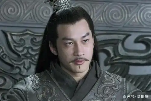 吕布信任陈登父子,却不相信一直帮他的陈宫,只因陈宫做错一件事