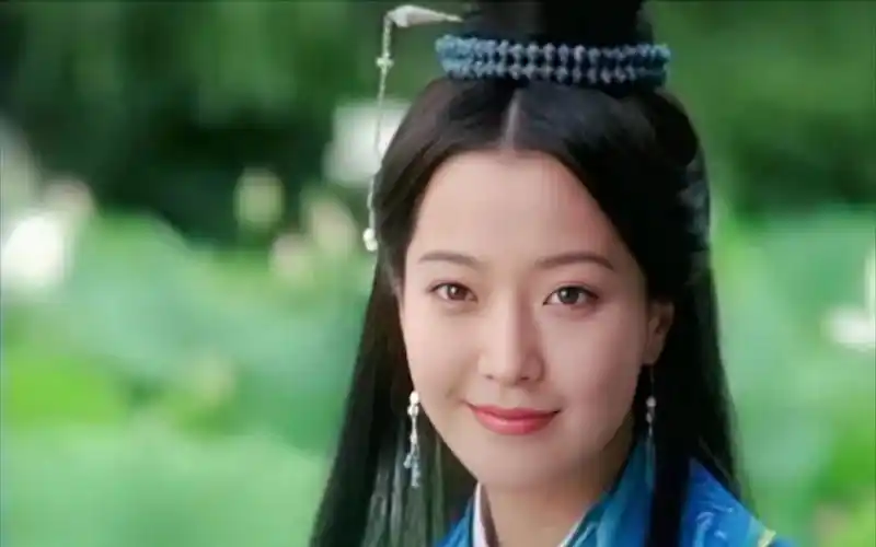 金喜善版玉漱公主的衣柜,用情节给造型命名