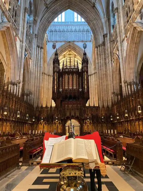 说宏伟壮丽不过分吧欧洲最大中世纪教堂