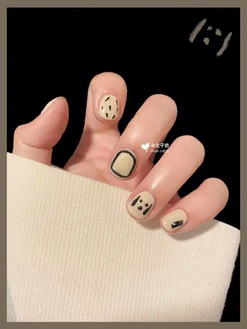 小狗狗美甲奶白色ins短甲可爱不止亿点点