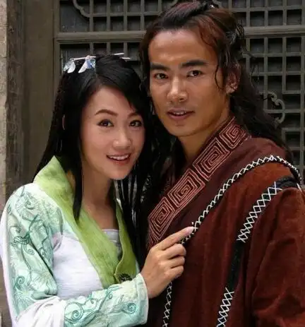 【图】于波的妻子图片曝光 自曝荧幕初吻献给张延