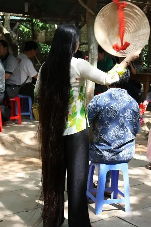 去越南玩遇见的长发女