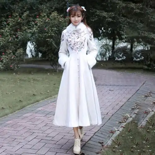 冬季民国国风女装复古宫廷洋装毛领绣花加厚瑜伽套装