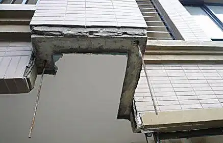 北京保利花园阳台墙体开裂令人忧