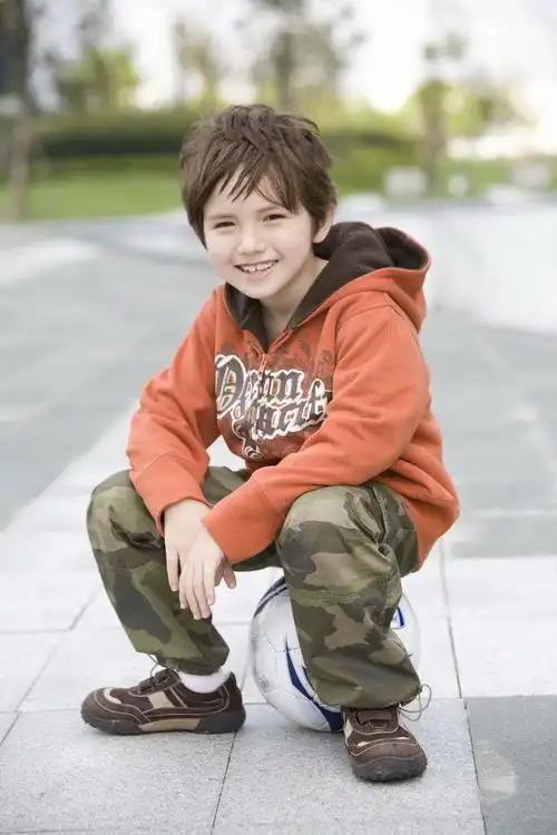 外籍童模网--超酷混血小帅哥(b10)