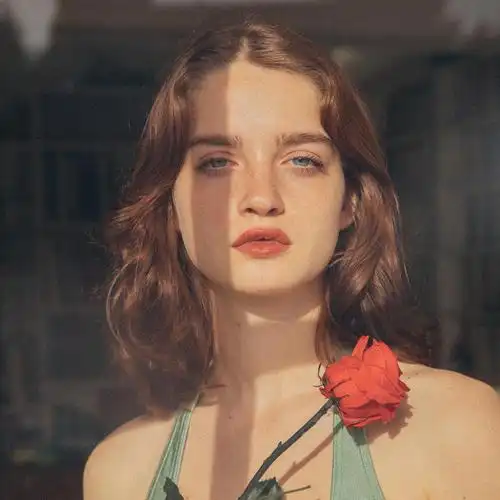 欧美风复古头像气质女生头像2