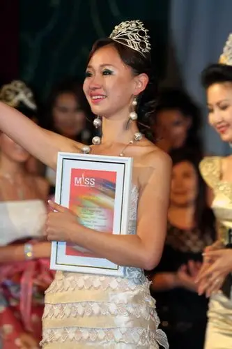 蒙古国举行"蒙古国小姐"选美比赛(图)