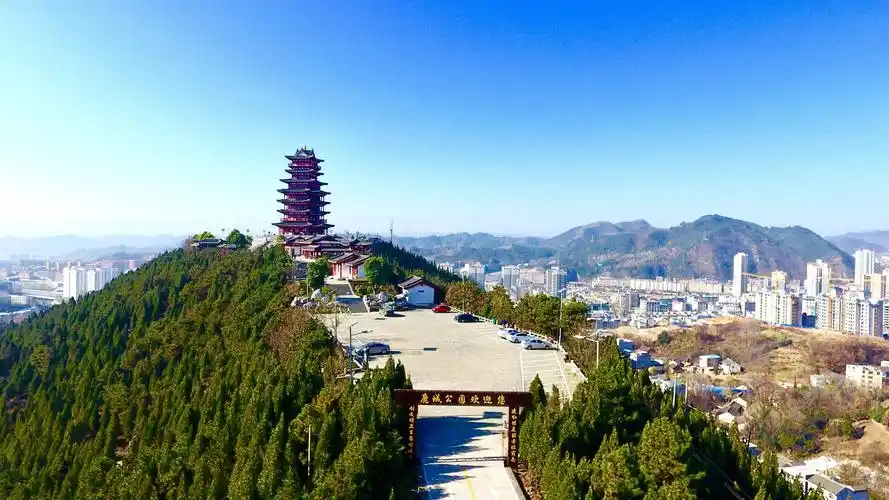 阳城驿景区,即 a target="_blank" href="/item/闯王寨旅游风景区