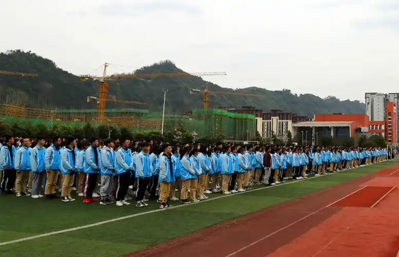 迎春起航 共谱华章丨雅安中学举行2021年春季开学典礼