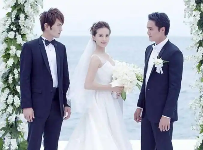 无论是刘诗诗主演的《天使的幸福》,或是古力娜扎的《归还世界给你》