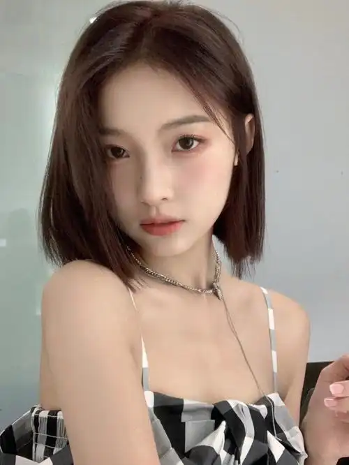 适合圆脸的减龄短发78