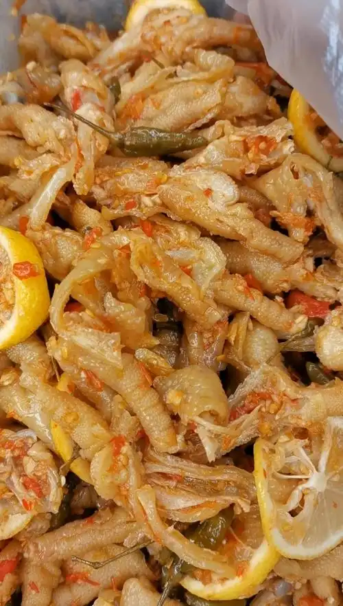 网红酸辣柠檬无骨鸡爪