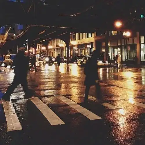 你有没有一个人在陌生的城市看过夜景