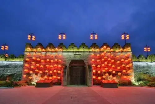 广东肇庆宋城墙朝天门夜景