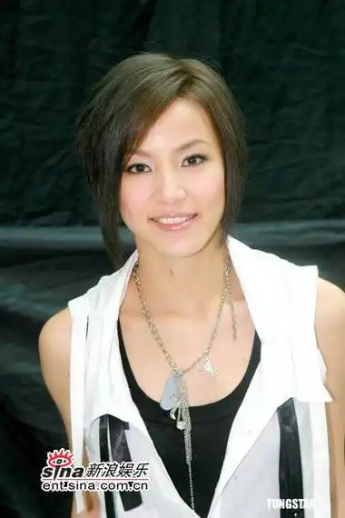 昨日(7月14日)香港,何韵诗以奥比斯青年大使身份出席"学生大使运动