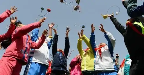 重拾趣味"老游戏" 扔沙包成李沧学生最爱