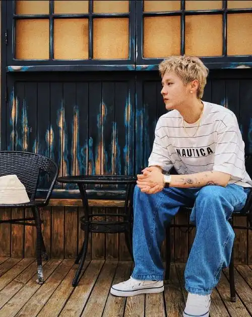 鹿晗超话lh#歌手鹿晗#【20230915—鹿晗ins更新一则】"771577