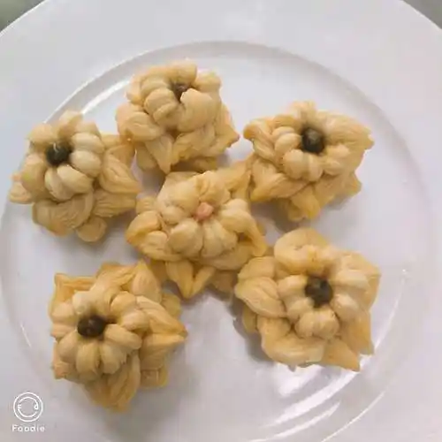 中式点心梅花酥