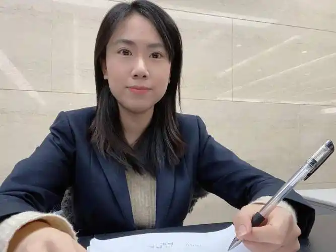 青年突击手 洪一丹慈溪分行营业部四明路支行青年突击队不断深化教育