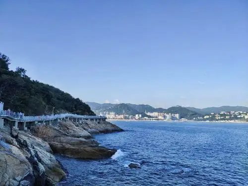 深圳大梅沙栈道海滩观海小雪观海