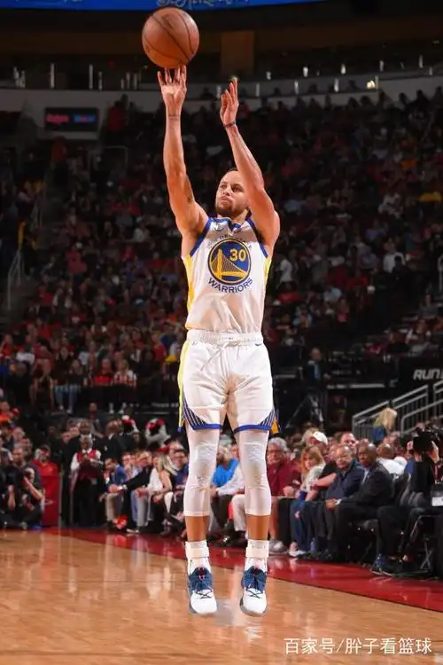 库里投篮