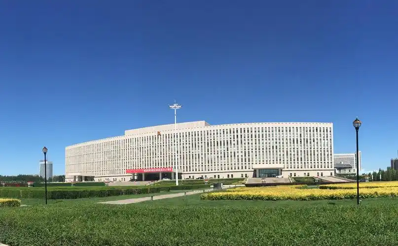 巴彦淖尔市政府大楼