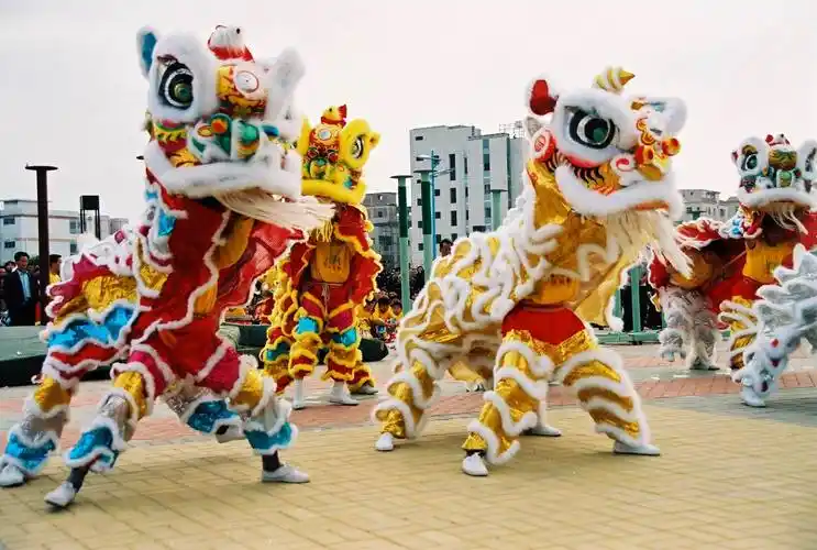 p data-id="gnbwvj9i41">狮舞,又称"狮子舞","狮灯","舞狮","舞狮子"