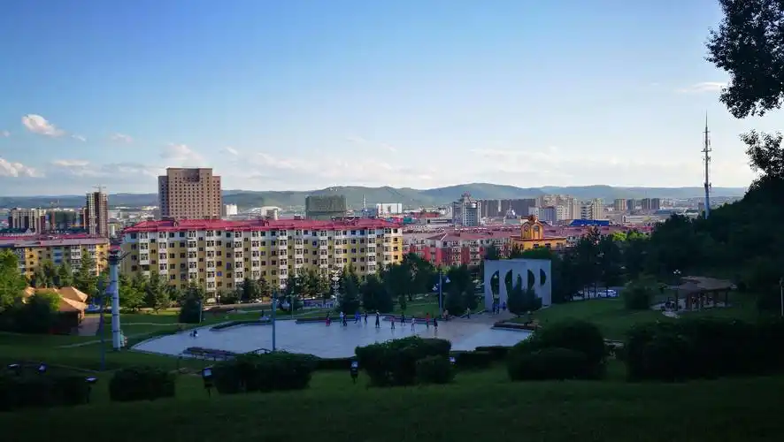 加格达奇市区,这是一座座落在内蒙古呼伦贝尔行政区却归黑龙江领导