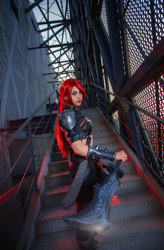 英雄联盟cos,帅气的卡特琳娜好漂亮