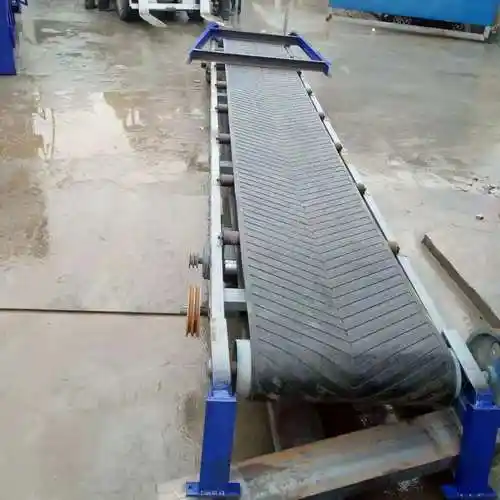 移动升降粮食输送机传送带宏远生产定制爬坡输送带6米8米10米12米定制
