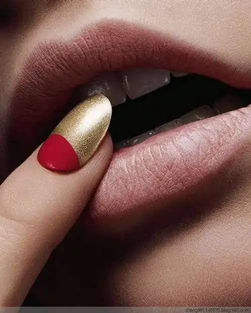 性感诱惑的女性嘴唇