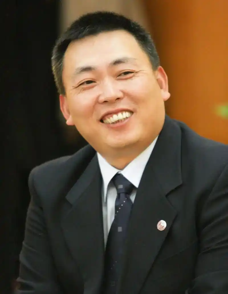 60岁段永平步步高小霸王vivooppo创始人现在传闻要造车