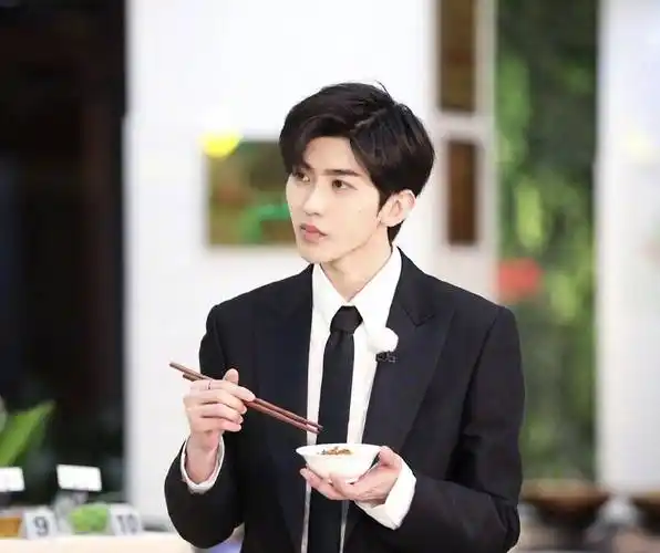 《跑男黄河片篇》第二集录制,蔡徐坤缺席,八位大咖飞行嘉宾_节目_极限