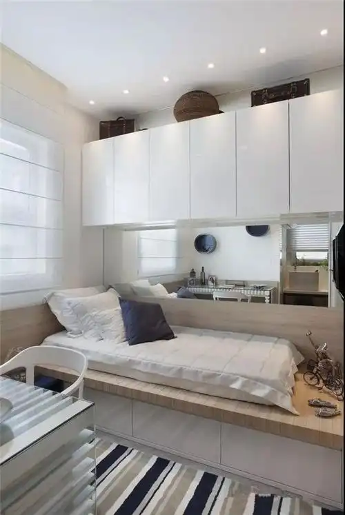 七步木业丨家中一间卧室太小做个榻榻米兼书房一举两得