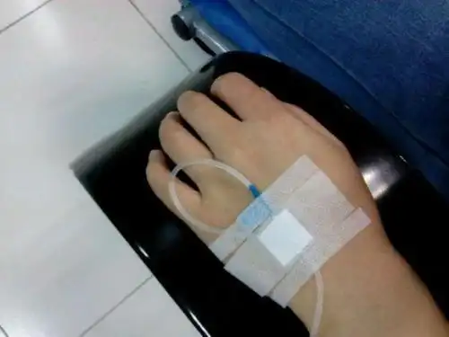 打吊针图片真实图片但每个人的又有所不同但结构