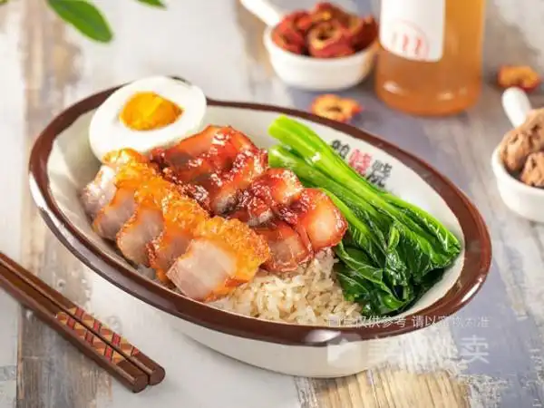 叉烧拼烧肉饭图片