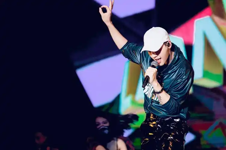 陈伟霆"insideme"巡演收官 打造银河计划