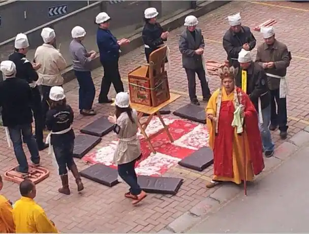 人死后为什么烧一七,三七,五七,七七纸?