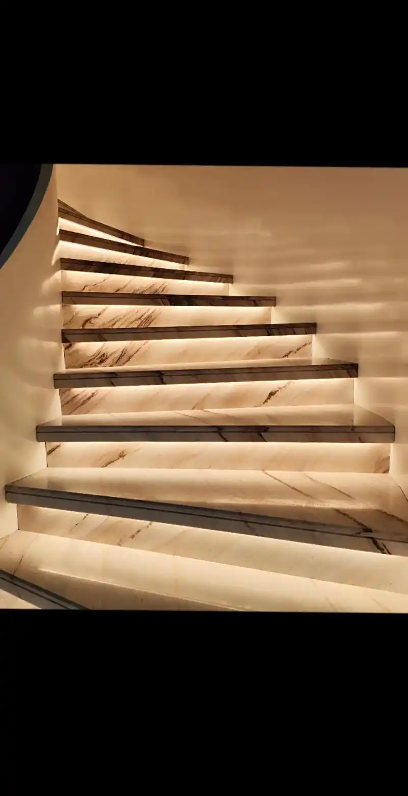 大理石踏步,简约而不简单.大理石楼梯一经亮相,立刻吸引了我的 - 抖音