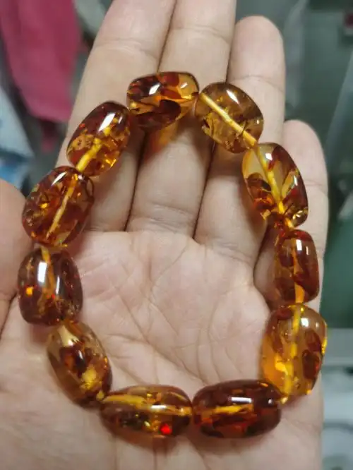 新收花珀手串一条