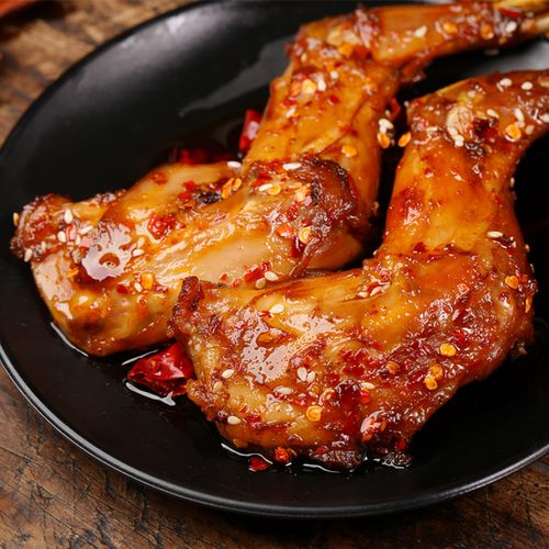 麻辣兔腿四川成都特产香辣兔头网红熟食即食手撕烤兔肉干