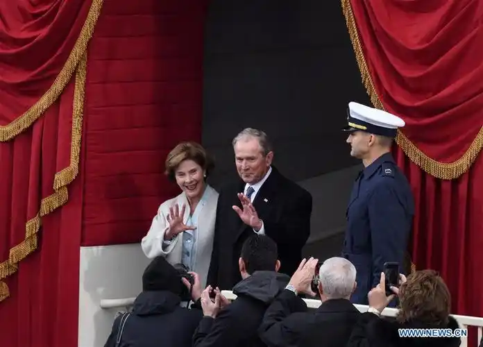 donaldtrumpsworninas45thuspresident