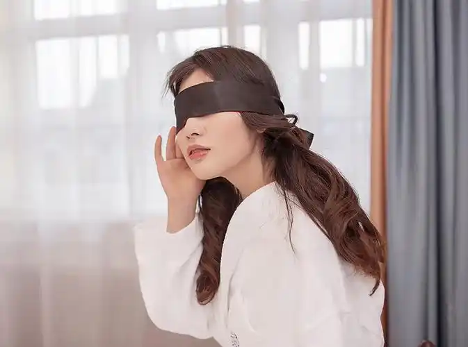 五十度灰可捆绑眼罩男女情侣性感蒙眼布丝带真丝绸遮光眼罩美酒红